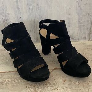 Naturalizer Etta Sling Back Faux Suede Heel Black size 8.5